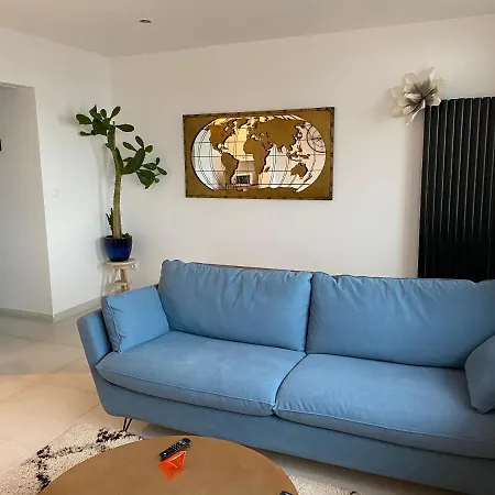 « cote Plage » Face Apartment *